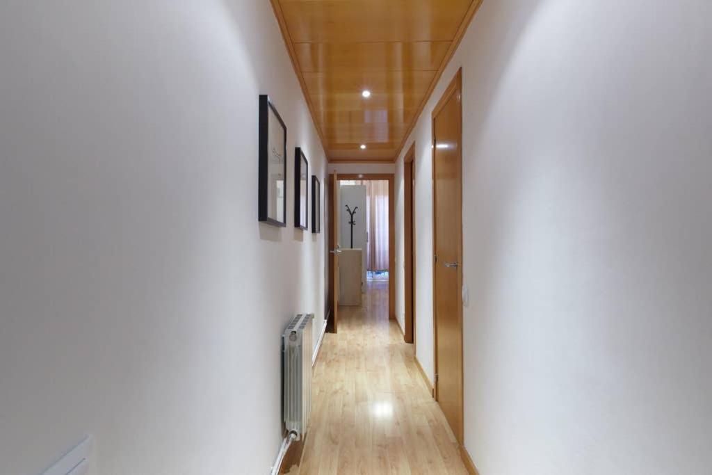 Beautiful Apartment In Eixample Barcelona Habitación foto